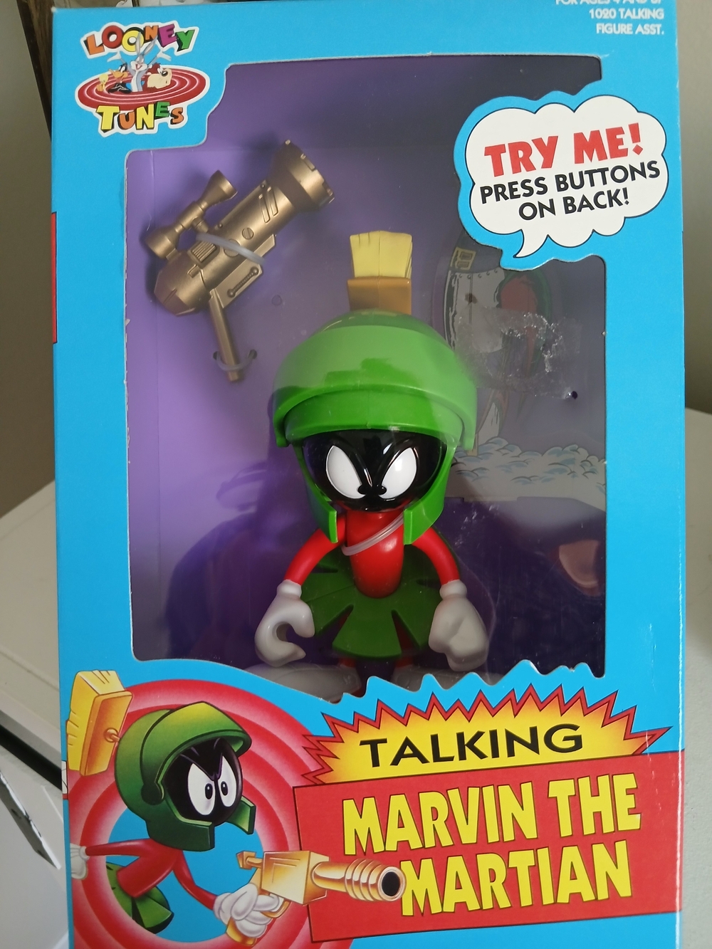 Warner Bros. Marvin the Martian Figure with Gold Blaster - Green & Red. TALKING